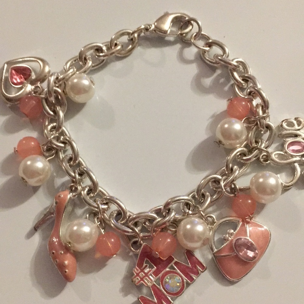 Mom Bracelet 7 inches (M)